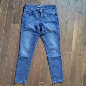 Universal Thread jeans, sz 2 short, medium wash